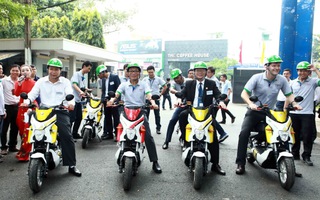 Chạy thử xe máy điện cộng đồng tại TP HCM