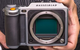 Hasselblad X1D, máy ảnh mirrorless đầu tiên dùng cảm biến lớn