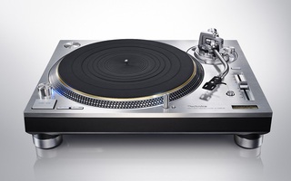 Technics hồi sinh đầu đĩa than công nghệ mới