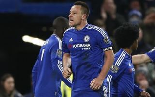 Terry bị việt vị vẫn cứu được Chelsea