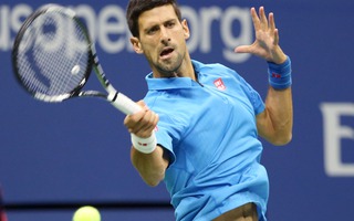Djokovic thắng dễ Tsonga, vào bán kết gặp Monfils