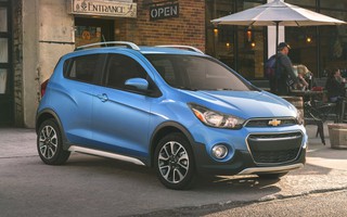 Chevrolet Spark Activ 2017 lên đời đã có giá bán