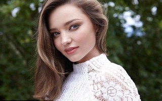 Siêu mẫu Miranda Kerr tiết lộ làm việc 16 giờ mỗi ngày