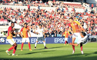 Ibrahimovic ngả bàn đèn, M.U đại thắng Galatasaray