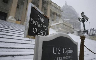 Chính phủ Mỹ đóng cửa vì bão tuyết