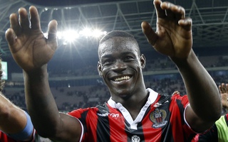 Balotelli sẽ lái trực thăng đến sân nếu Nice vô địch