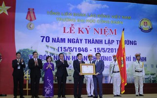 Trường Đại học Công đoàn đón nhận Huân chương Hồ Chí Minh