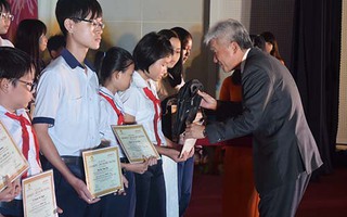 Ajinomoto Việt Nam trao học bổng tại Đồng Nai
