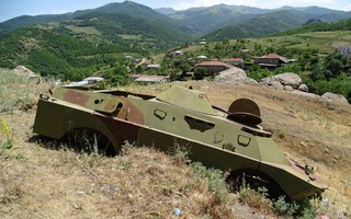 Đã có hơn 30 người chết trong vụ giao tranh  Armenia - Azerbaijan
