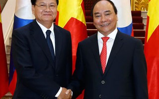 Việt Nam - Lào ký nhiều văn kiện quan trọng