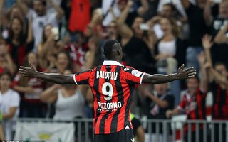 Lập "cú đúp", Balotelli chỉ trích đội bóng cũ Liverpool