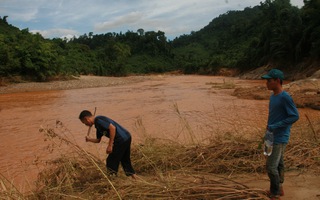 Sông Bung nổi giận