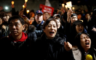 Tổng thống Hàn Quốc sẽ bị thẩm vấn?