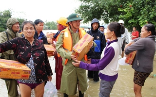 Bình Định kêu gọi giúp dân khỏi cảnh "màn trời chiếu đất"