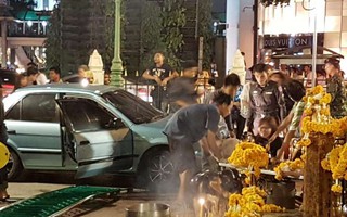 Thái Lan: Đền Erawan lại gặp chuyện