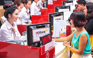 HDBank tặng mũ bảo hiểm cho bé