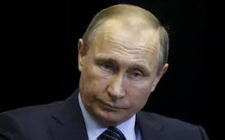 Tổng thống Putin mạnh tay với sữa tắm chứa cồn