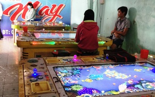 Bắt quả tang thanh niên chung tiền game bắn cá