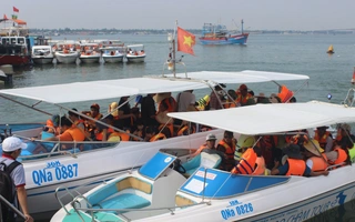 “Giải cứu” hơn 1.100 du khách mắc kẹt ở Cù Lao Chàm
