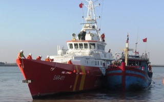 6 ngư dân gặp nạn trên đường phân định Vịnh Bắc Bộ