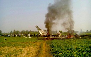 Máy bay quân sự liên tiếp rơi ở Myanmar, Indonesia