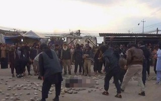 Bị lính IS cưỡng hiếp rồi nhận án tử vì "ngoại tình"