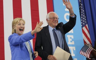 Ông Sanders: “Bà Clinton sẽ là tổng thống”