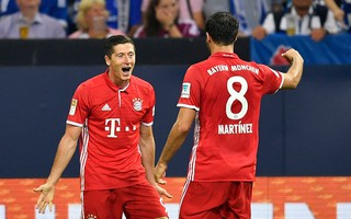Lewandowski tỏa sáng, Bayern độc chiếm Bundesliga