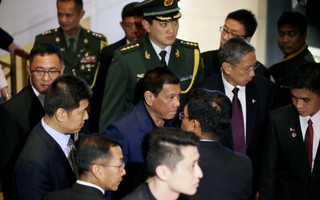 Ông Duterte nghĩ mình "ngang tầm lãnh đạo Nga – Trung"?