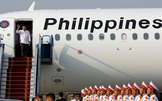 Tổng thống Philippines đến Hà Nội, bắt đầu thăm Việt Nam