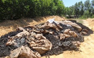 Kỷ luật chủ tịch phường để trăm tấn rác thải Formosa chôn trái phép