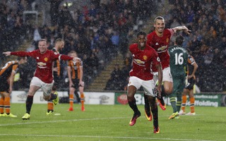 “Thần tài” Rashford giúp M.U thắng hú vía phút bù giờ