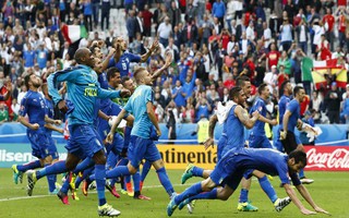 Xem tuyển Ý quật ngã nhà vô địch Tây Ban Nha