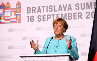 Đảng của bà Merkel lại thua đau ở Berlin