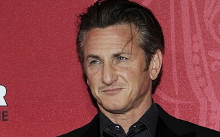 Đạo diễn lừng danh lên tiếng bênh vực Sean Penn