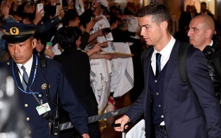 Bận đá World Cup, Ronaldo bỏ gala Quả bóng vàng 2016