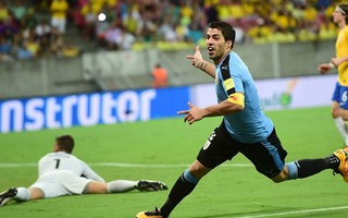 Suarez tỏa sáng, Uruguay suýt thắng Brazil