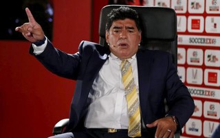 Maradona ám chỉ Real Madrid và Barcelona phân biệt chủng tộc