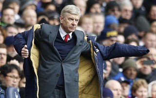 HLV Wenger cảnh báo CĐV Arsenal