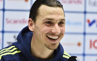 Ibrahimovic đòi lương gấp đôi Rooney tại Premier League