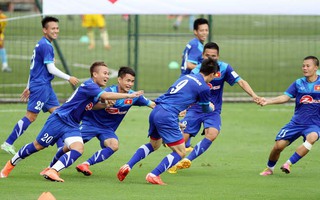 Tuyển Việt Nam đấu tập với tuyển U21
