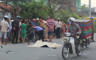 Đôi nam nữ bị xe tải tông lúc rạng sáng