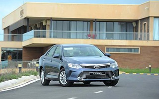 Toyota Việt Nam triệu hồi 2.410 xe Camry 2.0 E