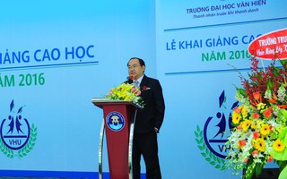 Trường ĐH Văn Hiến khai giảng cho 200 học viên cao học