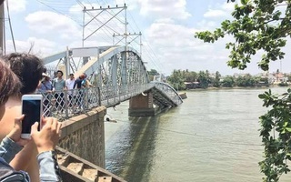 Khẩn trương sửa chữa cầu Ghềnh sớm thông tuyến đường sắt Bắc-Nam