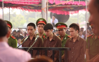Nguyễn Hải Dương bật khóc đúng 1 năm xảy ra vụ thảm sát Bình Phước