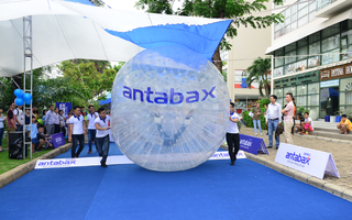 Cơ hội cùng Antabax trải nghiệm trò chơi Zorbing Ball “Quả banh khổng lồ”