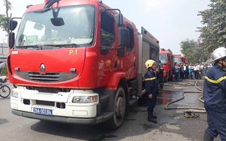 Hà Nội: Lại xảy ra cháy trên phố, nhiều người hoảng sợ