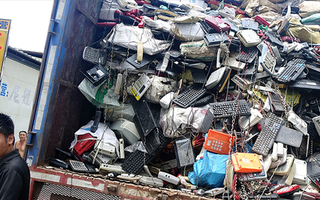 Châu Á thải ra hơn 10 triệu tấn rác điện tử trong 5 năm