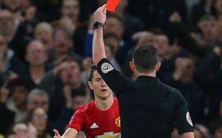 Vì sao Lampard cho rằng Herrera không đáng bị thẻ đỏ?